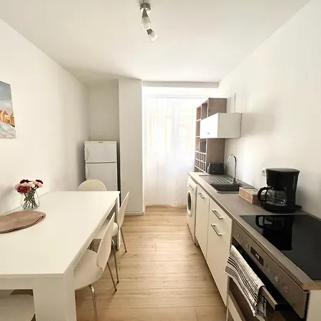 Schoenes In Apartamento *